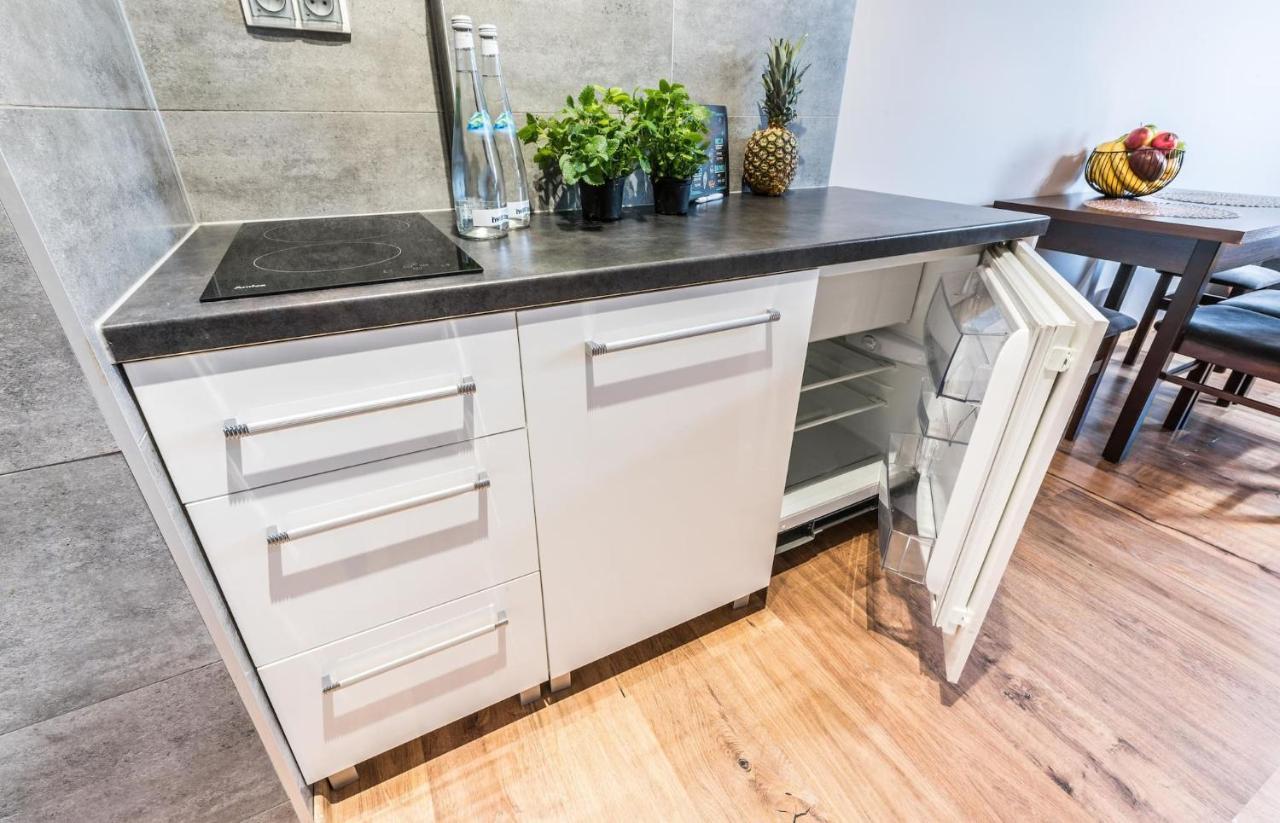 Rent Like Home - Gwiazdzista 10 Wroclaw Ngoại thất bức ảnh
